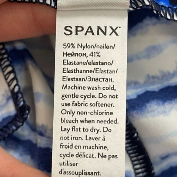 Spanx Sunshine Blue Painted Stripe 6” Short Size Large - Picture 7 of 8